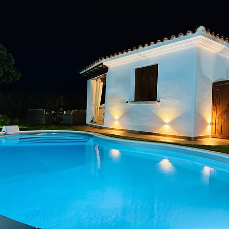 Villa Nadia Con Piscina Privata Budoni Танаунелла Экстерьер фото