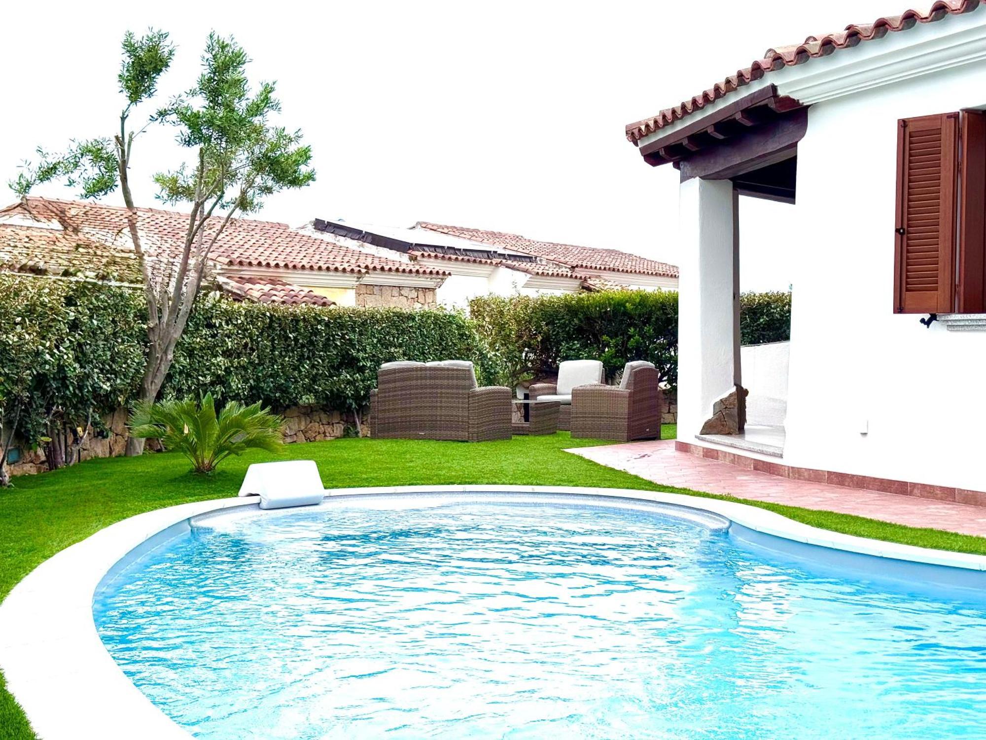 Villa Nadia Con Piscina Privata Budoni Танаунелла Экстерьер фото